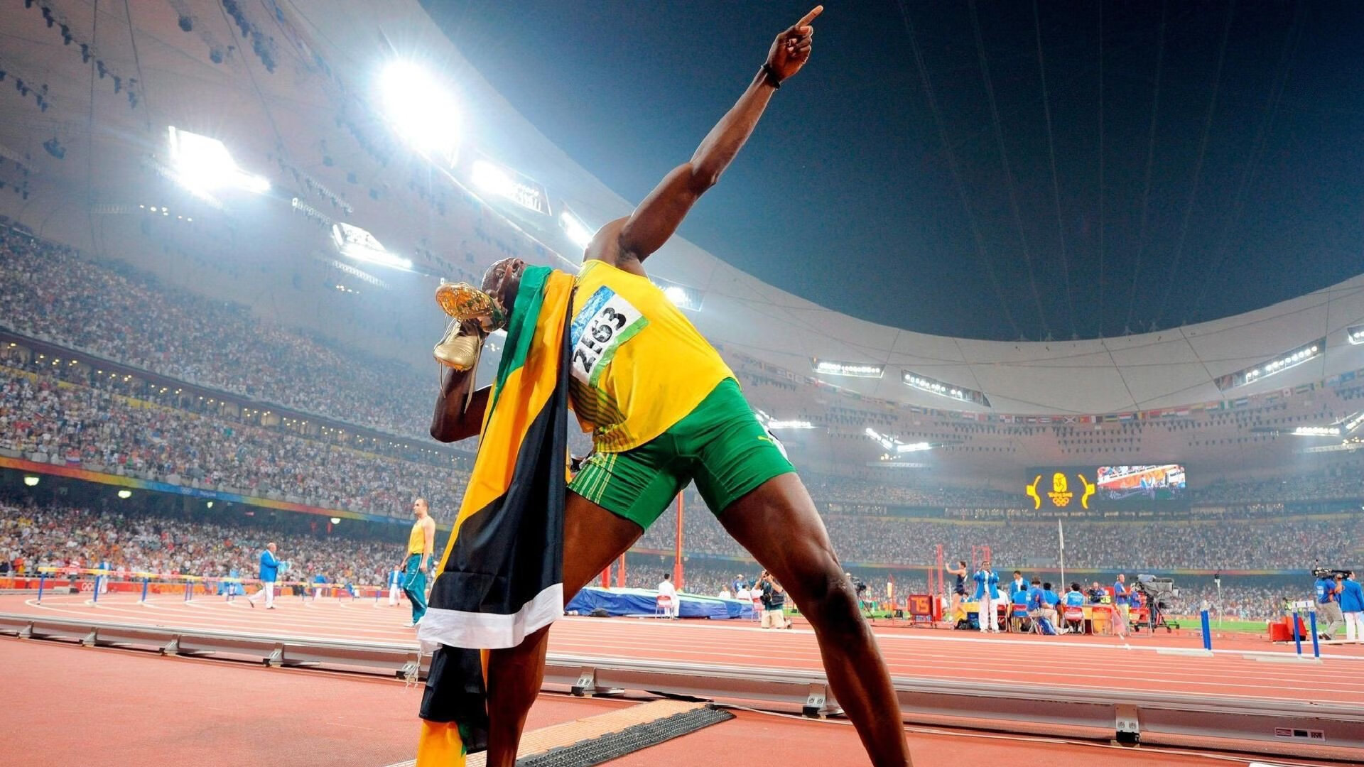 英超最后一搏：逆境搏斗，传奇由此开启，英超最后一名能拿多少转播钱